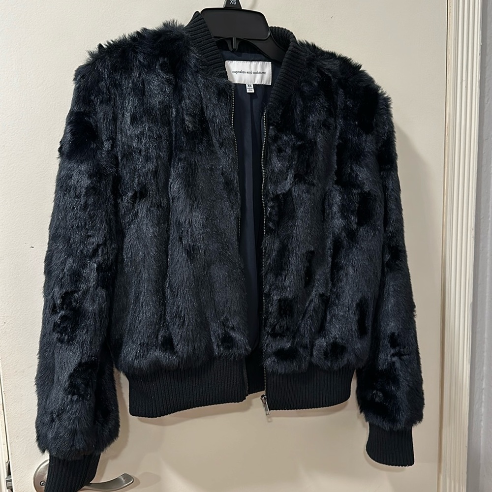 Cupcakes and cashmere xs navy bomber jacket - never worn